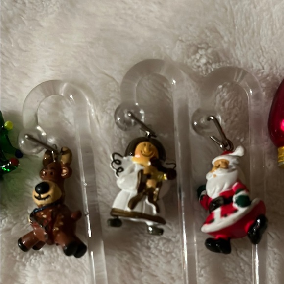 17 Christmas Themed Stir Sticks - Picture 7 of 9